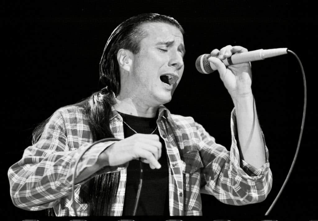 10 Best Steve Perry Songs of All Time - Singersroom.com