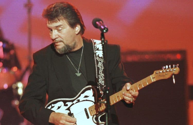 10 Best Waylon Jennings Songs of All Time