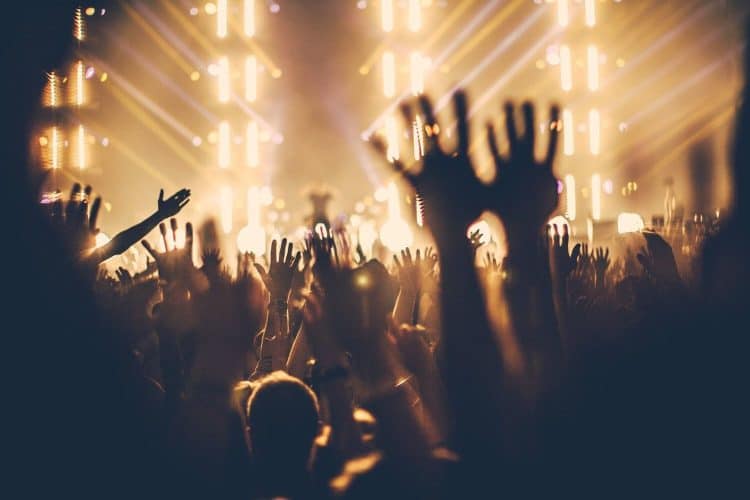 10 Best Worship Songs of All Time