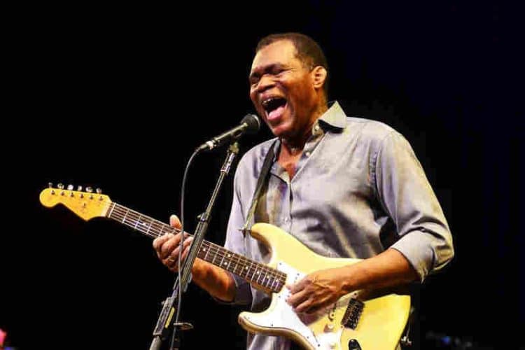 10 Best Robert Cray Band Songs of All Time