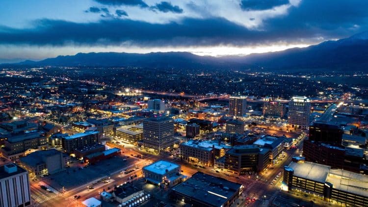 10 Famous Singers from Colorado