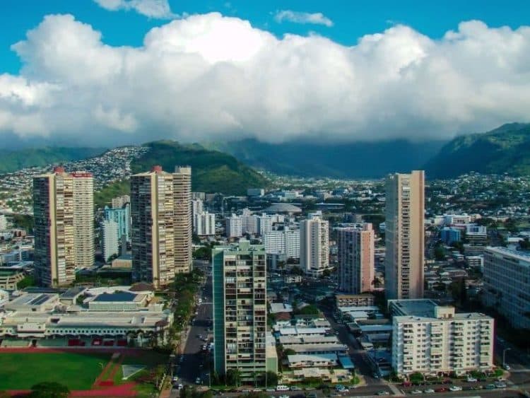 10 Famous Singers from Hawaii