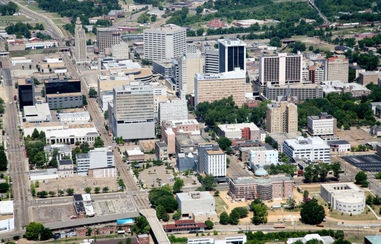 10 Famous Singers from Mississippi