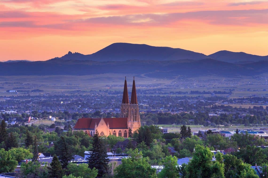 10 Famous Singers from Montana