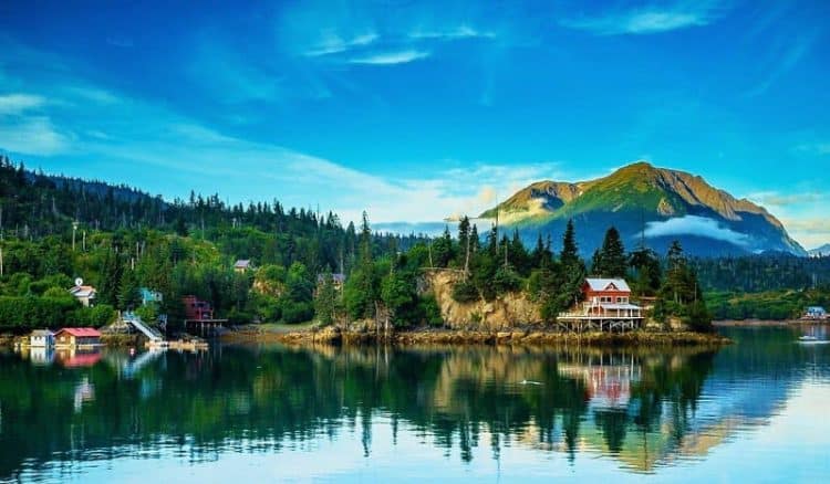 10 Famous Singers from Alaska