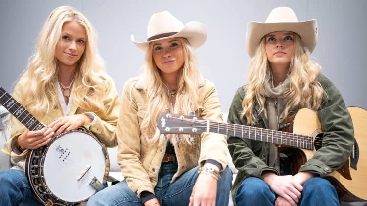 15 Best Country Singers of All Time