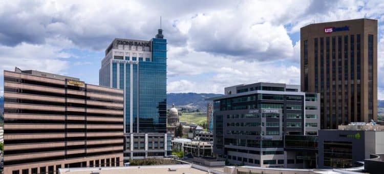 10 Famous Singers from Idaho