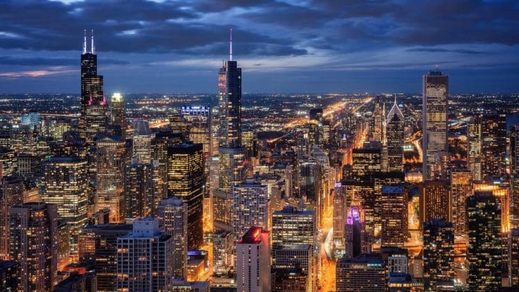 10 Famous Singers from Illinois