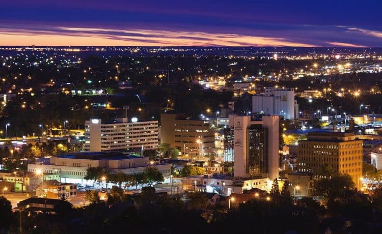 10 Famous Singers from South Dakota