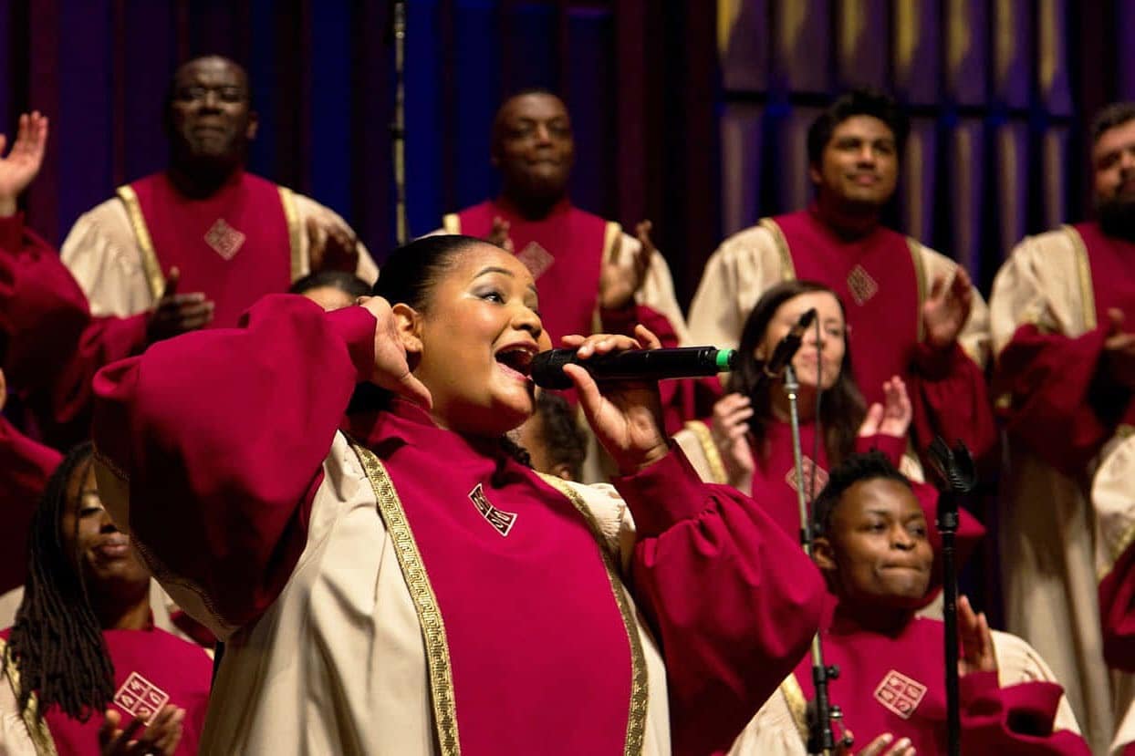 Белый госпел. Gospel song. Госпел хор. Госпел хор афроамериканцев. Gospel songs.