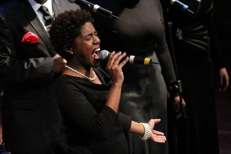 15 Best Christian Gospel Singers of All Time