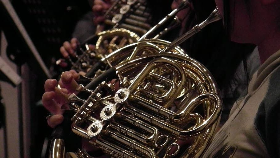 15 Best French Horn Players of All Time - Singersroom.com