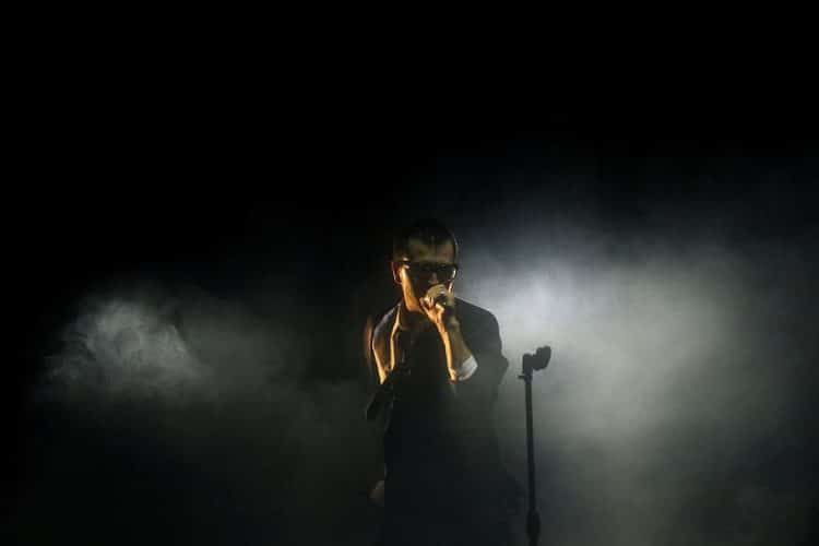 15 Best Male Singers of All Time