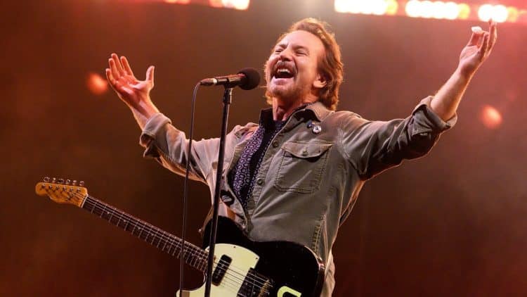 10 Best Pearl Jam Songs of All Time - Singersroom.com