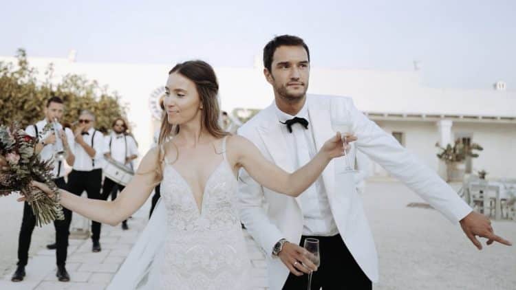 15 Best Wedding Songs of All Time