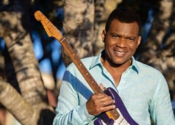 10 Best Robert Cray Band Songs of All Time