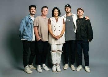 15 Best Christian Gospel Singers of All Time