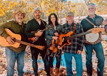 15 Best Folk Music Singers of All Time