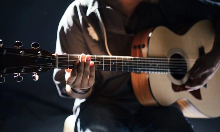 15 Best Acoustic Songs of All Time - Singersroom.com