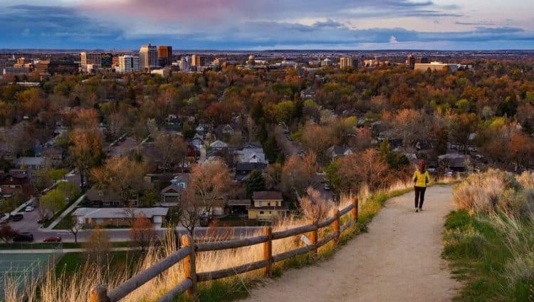 10 Famous Singers from Idaho