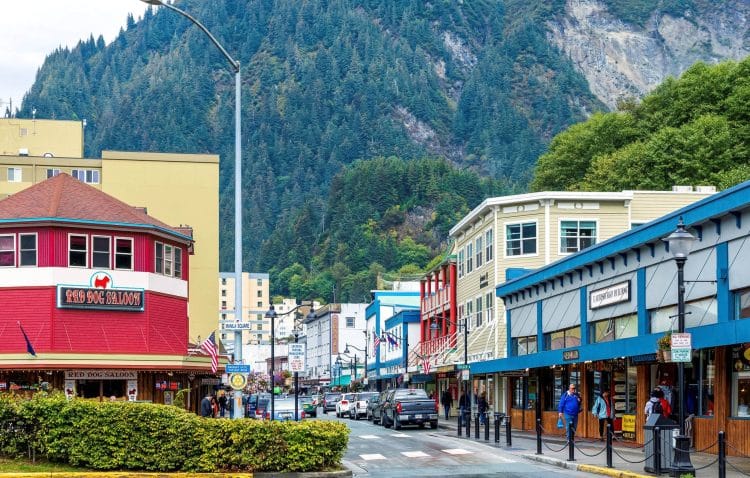 10 Famous Singers from Alaska