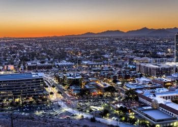 10 Famous Singers from Arizona