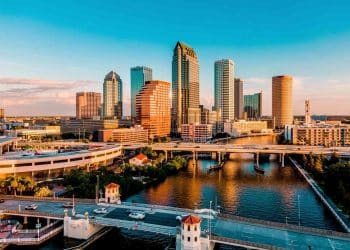 10 Famous Singers from Florida