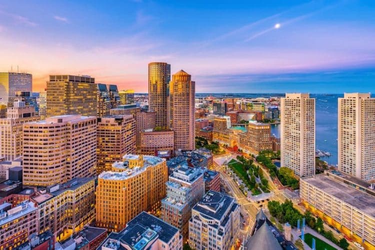 10 Famous Singers from Massachusetts