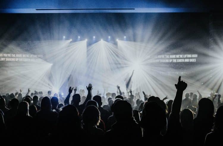 10 Best Worship Songs of All Time