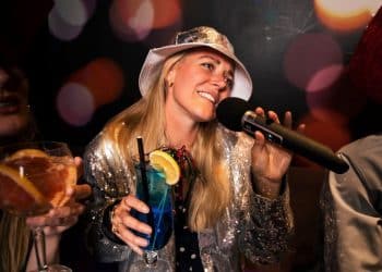 15 Best Karaoke Singers of All Time