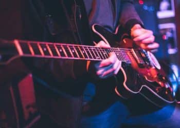 15 Best Guitar Players of All Time