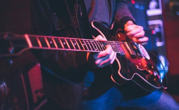 15 Best Guitar Players of All Time