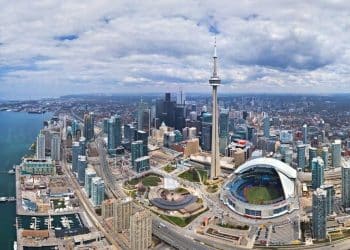 10 Famous Singers from Canada