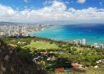 10 Famous Singers from Hawaii