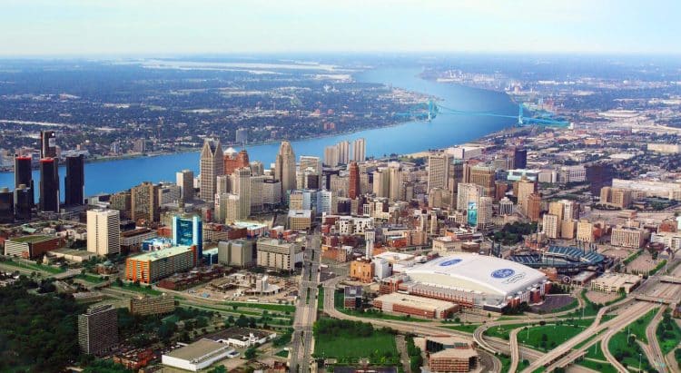 10 Famous Singers from Michigan