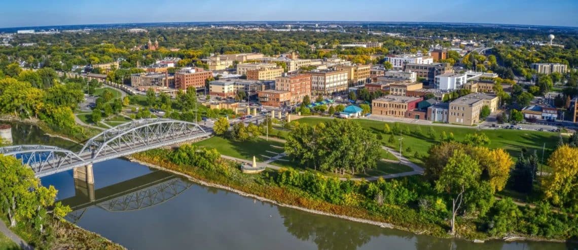 10 Famous Singers from North Dakota