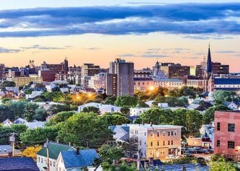 10 Famous Singers from Maryland