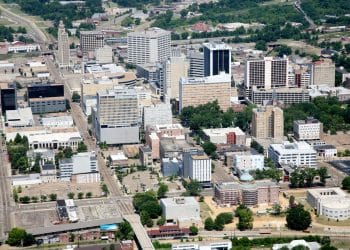 10 Famous Singers from Mississippi