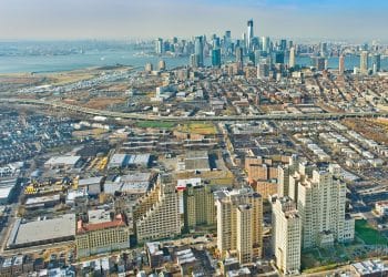 10 Famous Singers from New Jersey