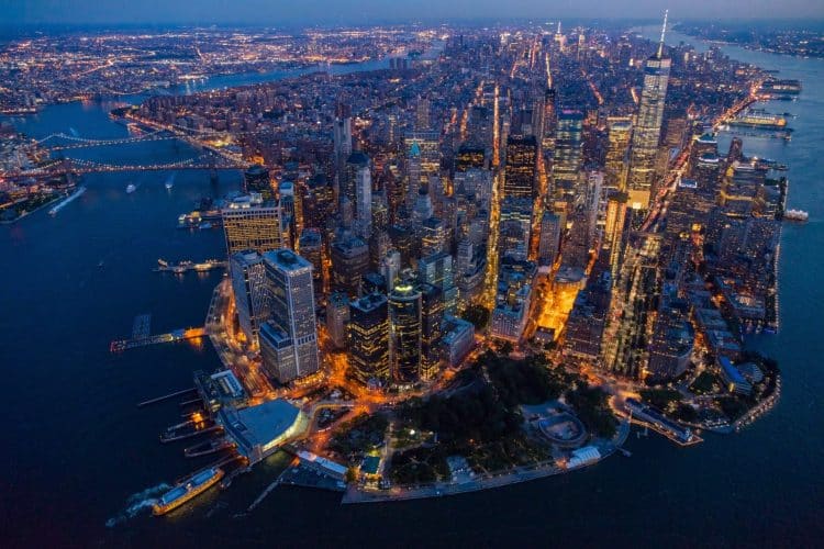 10 Famous Singers from New York