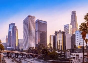 10 Famous Singers from California