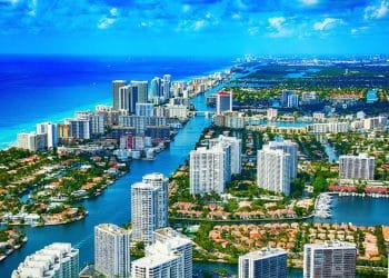 10 Famous Singers from Florida