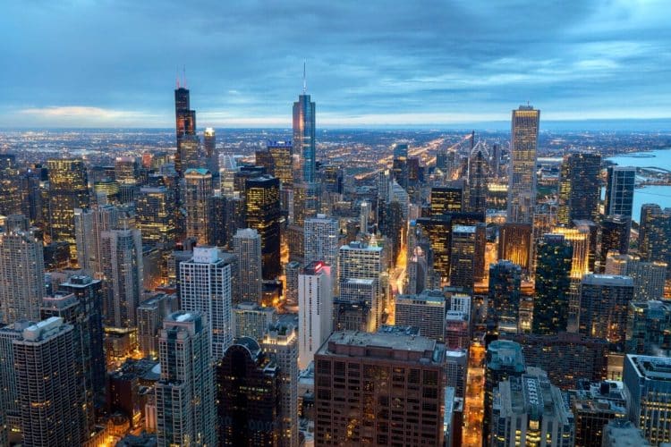 10 Famous Singers from Illinois