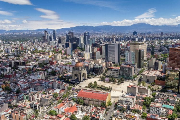 10 Famous Singers from Mexico