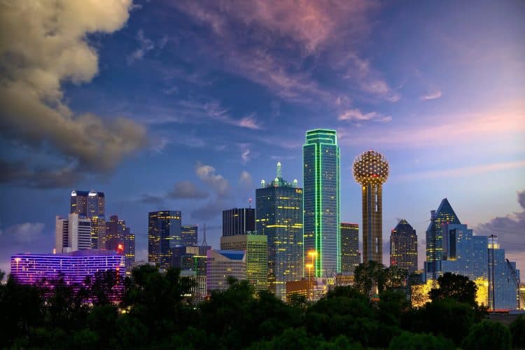 10 Famous Singers from Texas