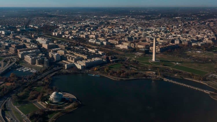 10 Famous Singers from Washington