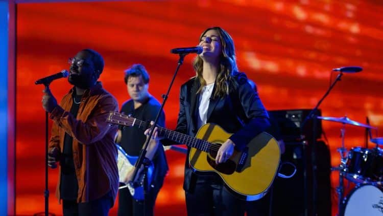 10 Best Hillsong Worship Songs of All Time