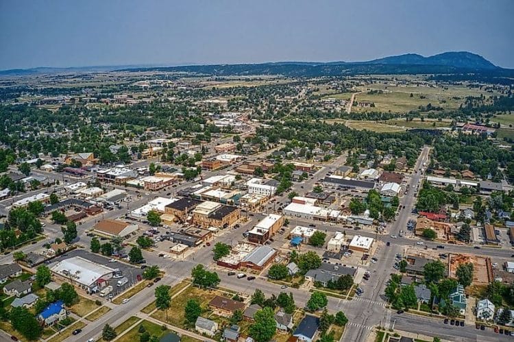 10 Famous Singers from South Dakota