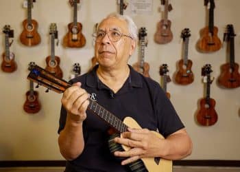 15 Best Ukulele Players of All Time