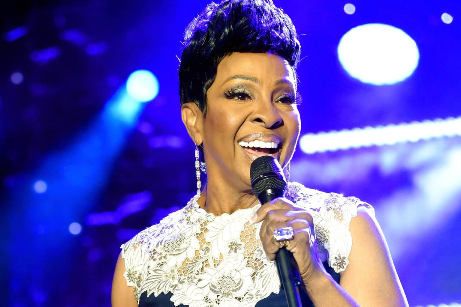 10 Best Gladys Knight Songs of All Time - Singersroom.com